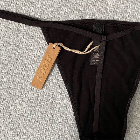 SKIMS FITS EVERYBODY T STRING and SEAMLESS PLUM BLACK SIZE 3X 2 pc bundle - Picture 10 of 16